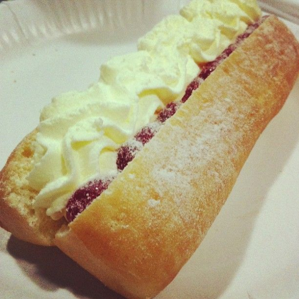 Fresh Cream Long Doughnut EACH